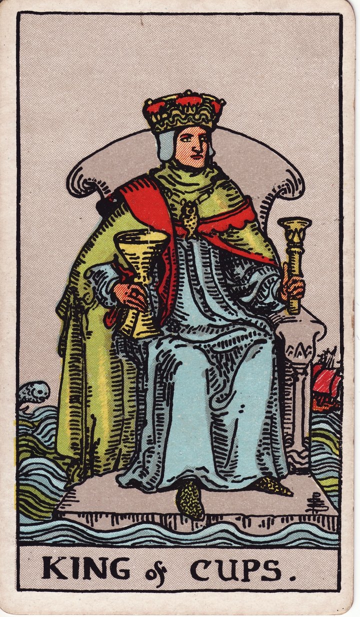 カップのキング（King of Cups）のカード図像